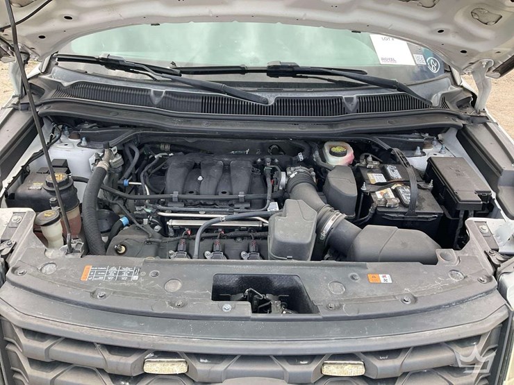 2017-ford-explorer-image-7