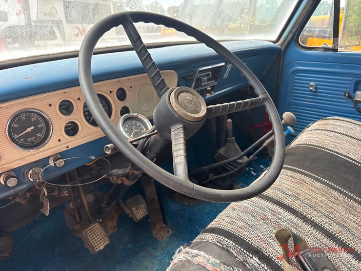 ford-600-image-11