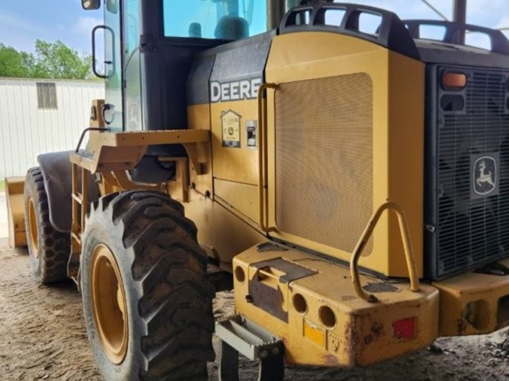 2008-deere-444j-image-10