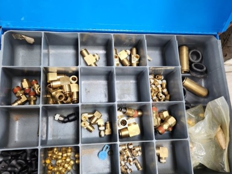 fastenal-parts-cabinet-&-contents-image-3