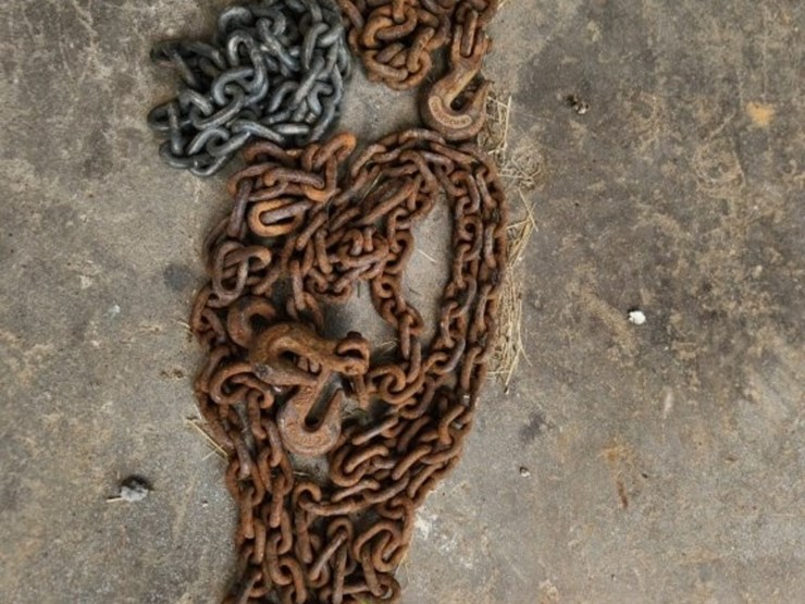 lot-of-chains-image-1