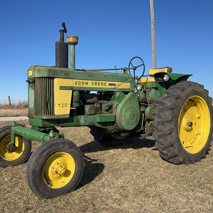 JOHN DEERE 720