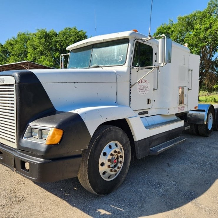 1995 Freightliner Conventional Sleeper Cab- Model FLD 120- 287,028 Miles