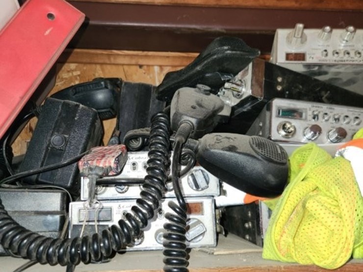 contents-of-top-shelf-image-2