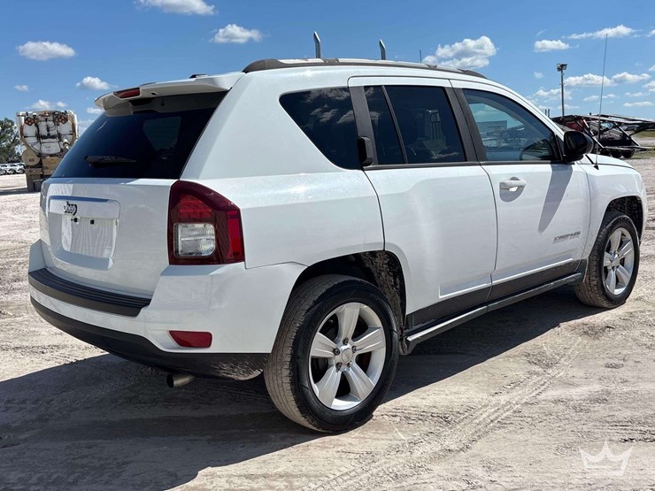 2016-jeep-compass-image-3