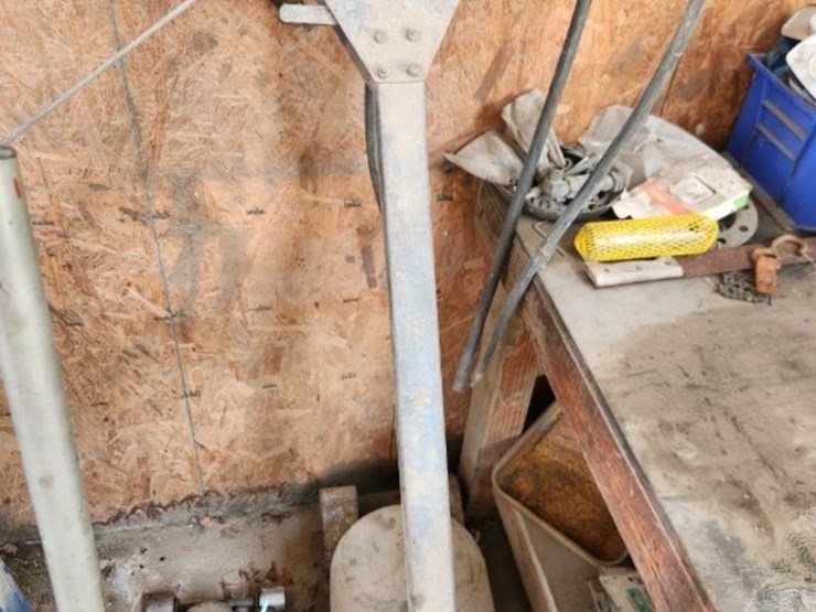 pneumatic-floor-jack-image-4