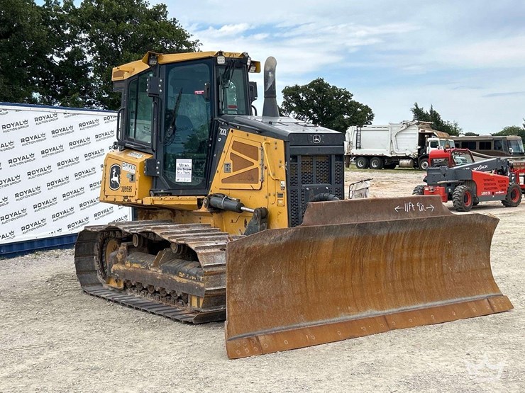 2020-deere-700l-lgp-image-4