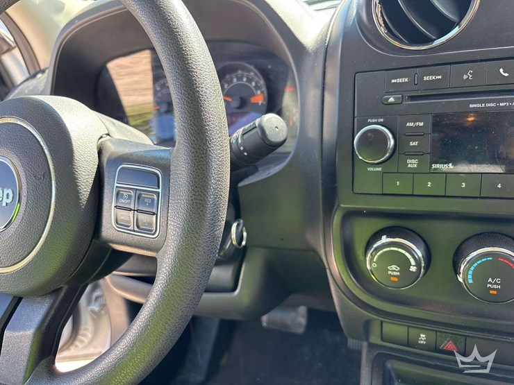2016-jeep-compass-image-15