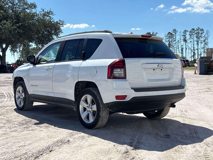 2016-jeep-compass-image-4