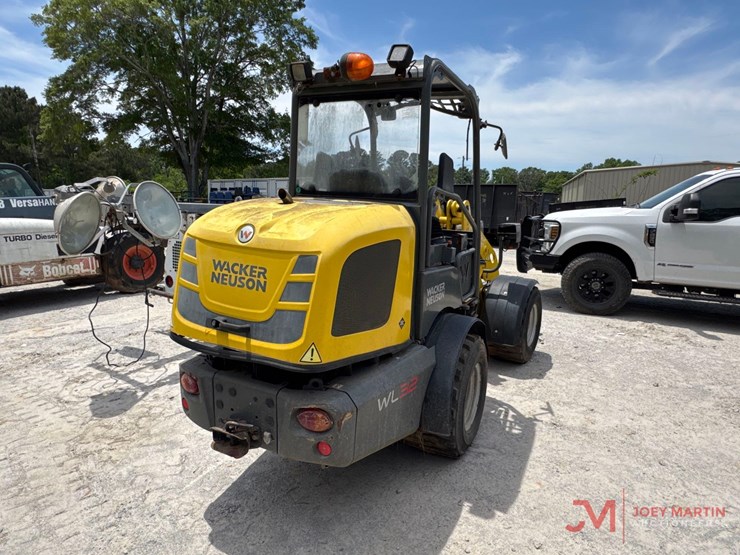 wacker-neuson-wl32-image-2