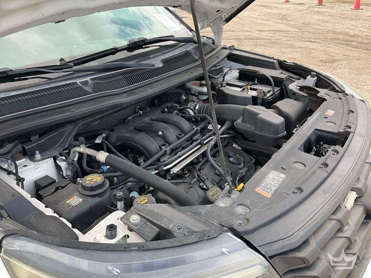 2017-ford-explorer-image-9