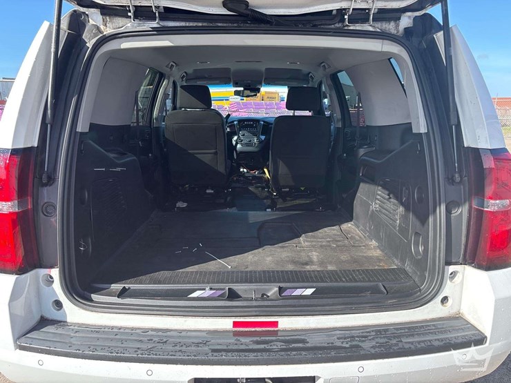 2019-chevrolet-tahoe-image-20