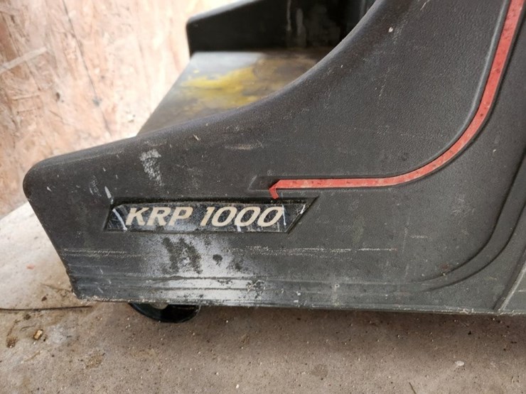 snap-on-krp-1000-polymer-roll-cart-with-sliding-top-image-6