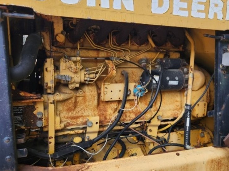 1979-deere-570a-image-10