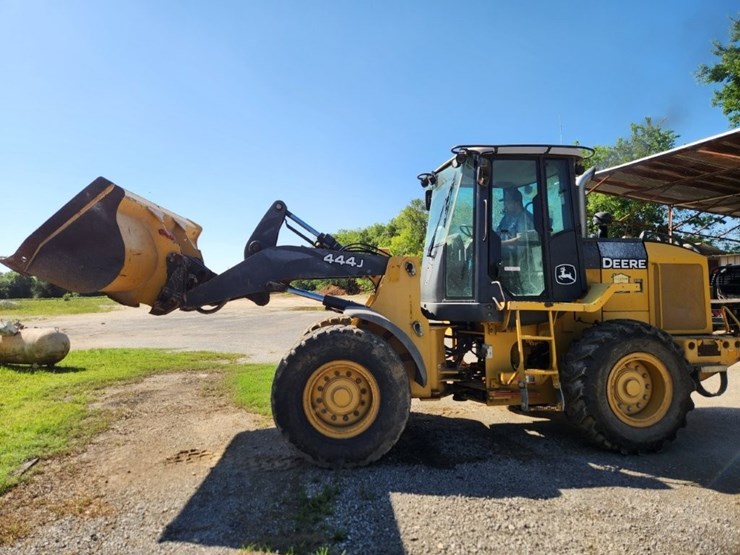 2008-deere-444j-image-48