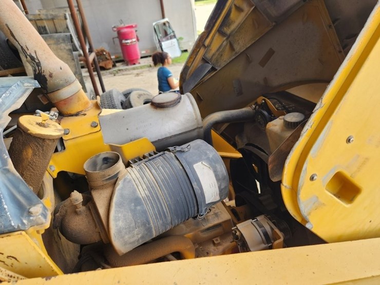 2001-deere-310sg-image-13