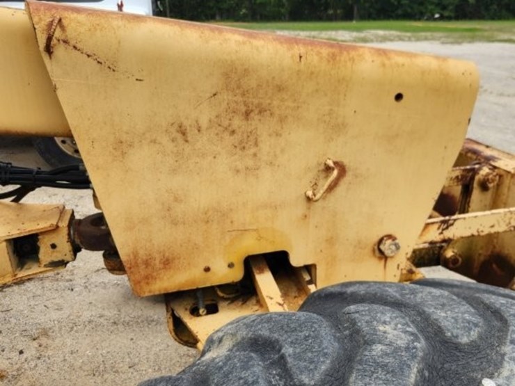 1979-deere-570a-image-20
