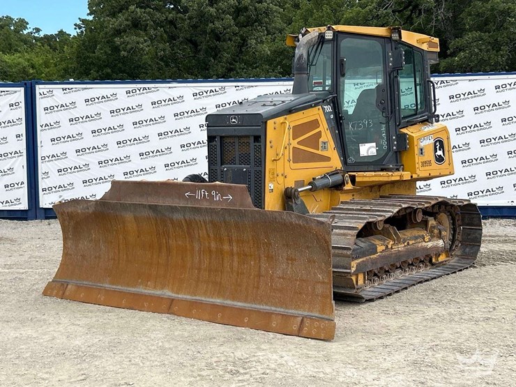 2020-deere-700l-lgp-image-1