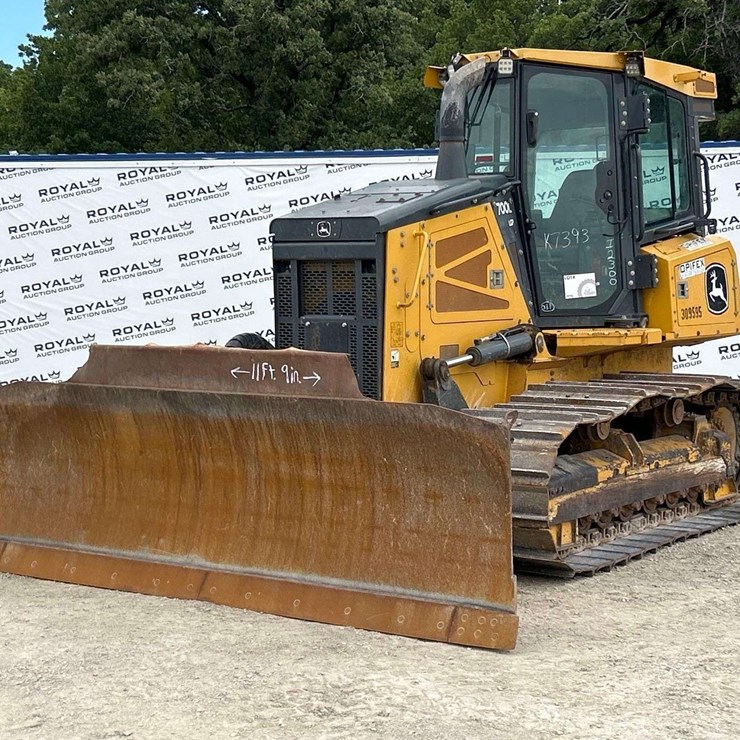 2020 DEERE 700L LGP