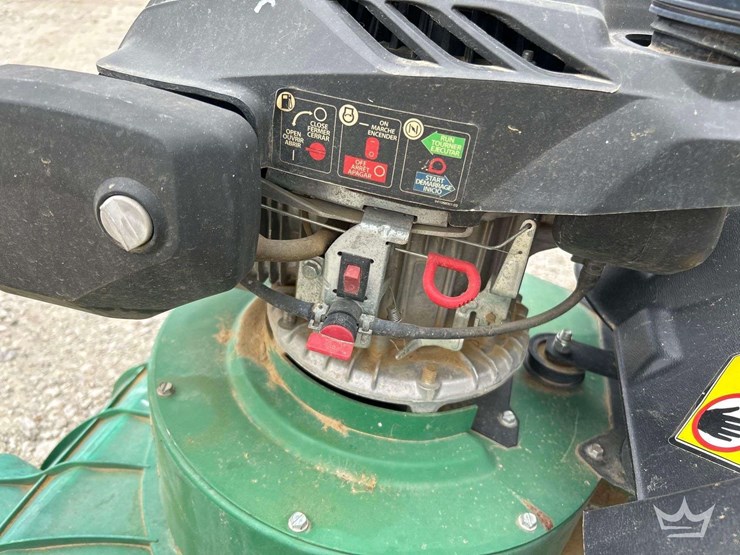 2021-billy-goat-lawn-vacuum-image-7