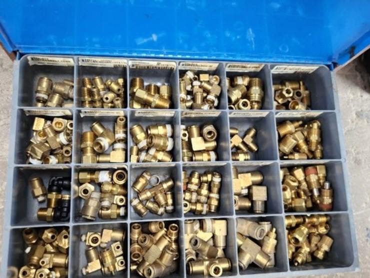fastenal-parts-cabinet-&-contents-image-6