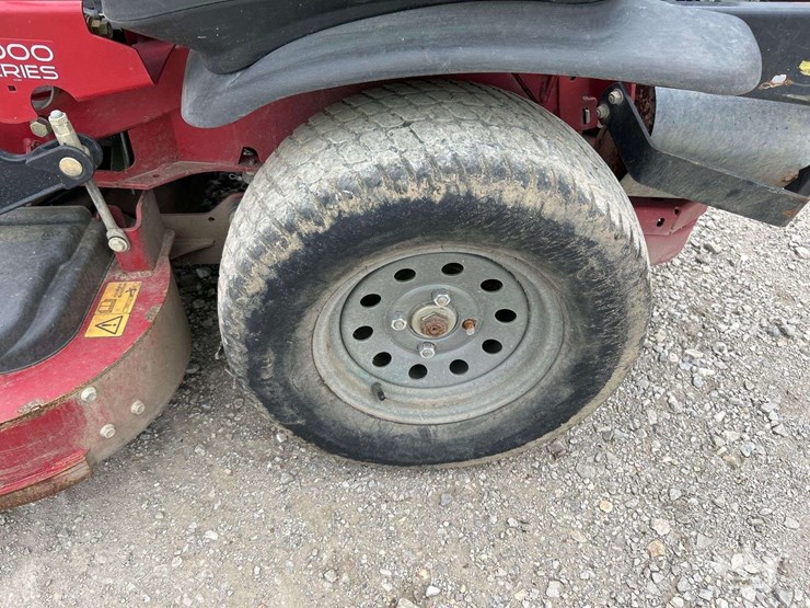 toro-54"-zero-turn-mower-image-19