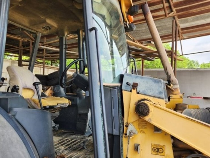 2008-deere-444j-image-24
