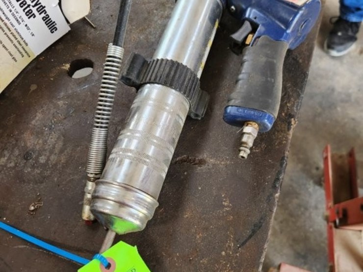 lincoln-pneumatic-grease-gun-image-1