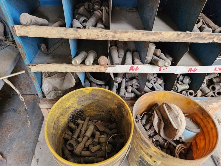 hardware-bin-&-contents-&-buckets-image-4