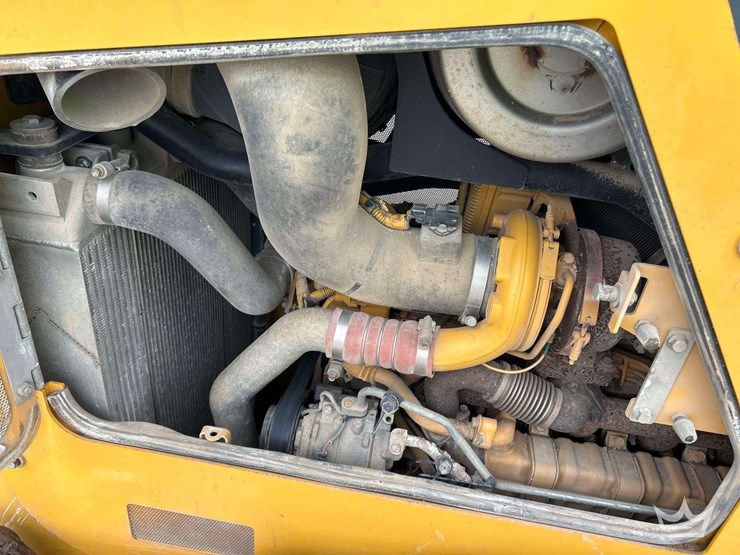 2020-deere-700l-lgp-image-9
