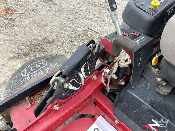 toro-54"-zero-turn-mower-image-16
