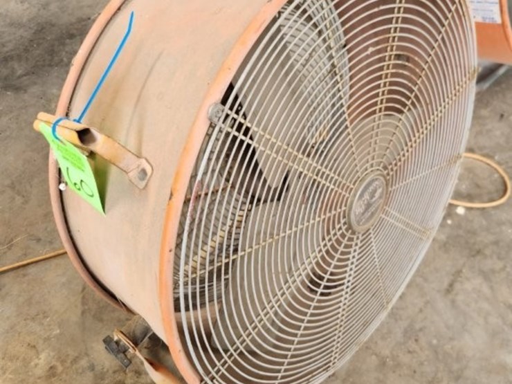 hampton-bay-fan-approx.-2'-image-1
