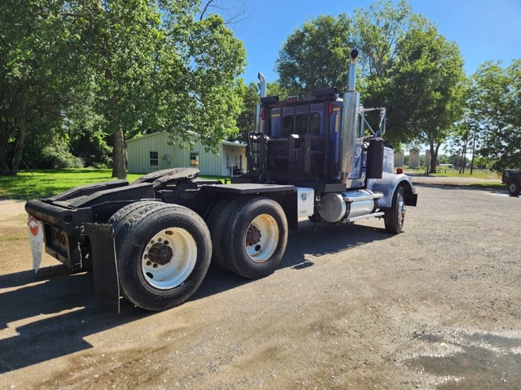 1999-western-star-conventional-day-cab--winch-bed-w/-braden-40,000-lbs.-winch---592,402-miles-image-32
