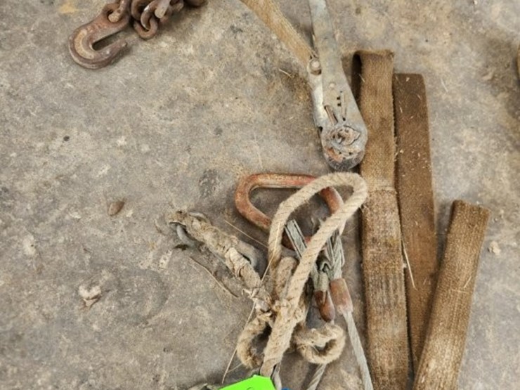 misc.-tow-straps-image-2