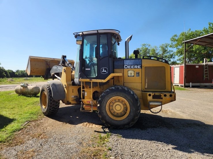 2008-deere-444j-image-50