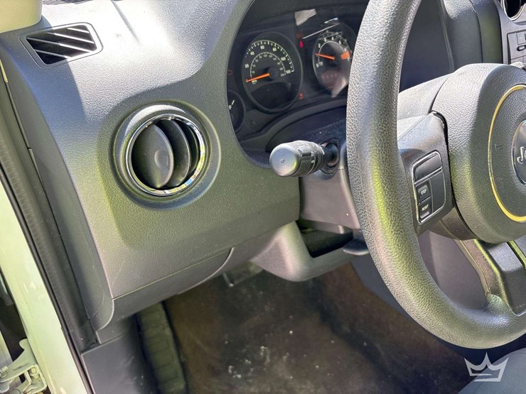 2016-jeep-compass-image-12