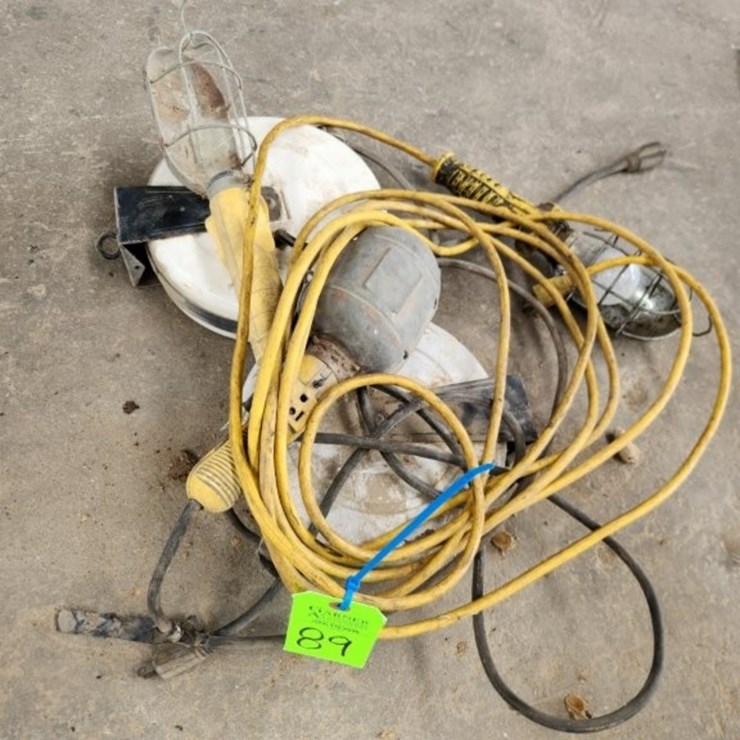 2 Cord Reels w/ Lights & 2 Work Lights