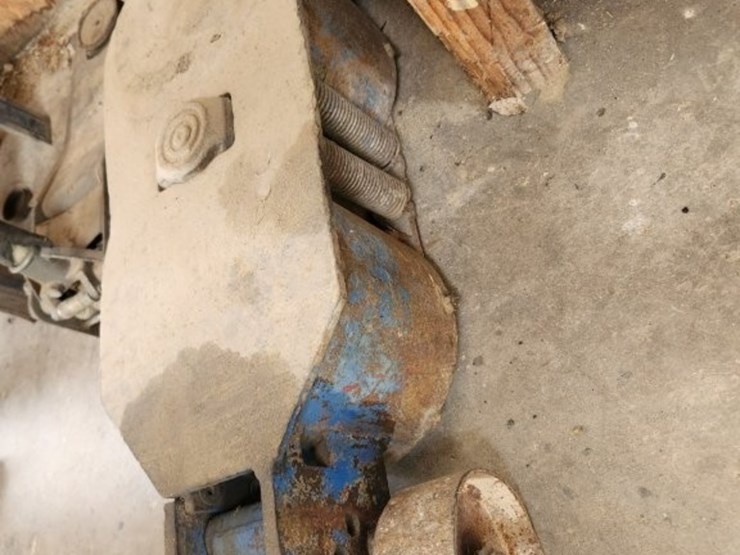 pneumatic-floor-jack-image-2