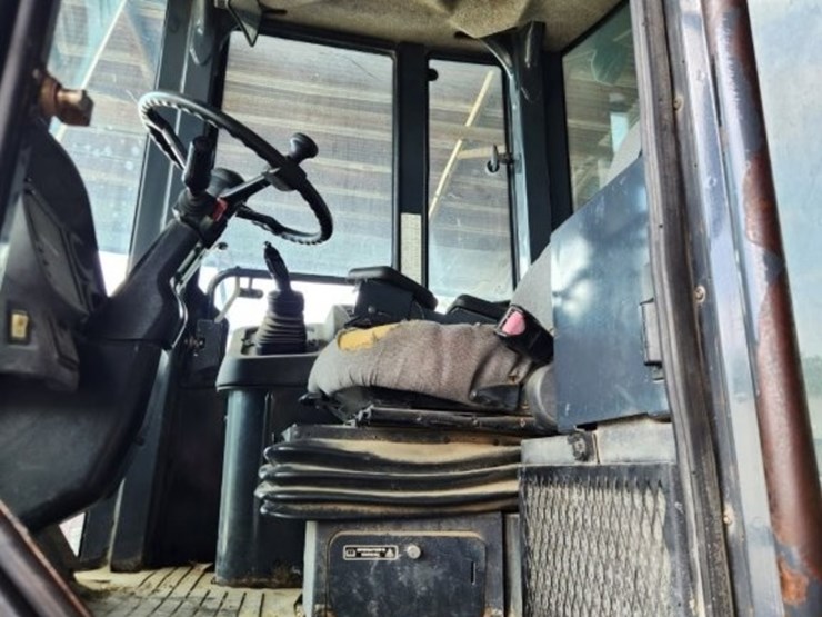 2008-deere-444j-image-14