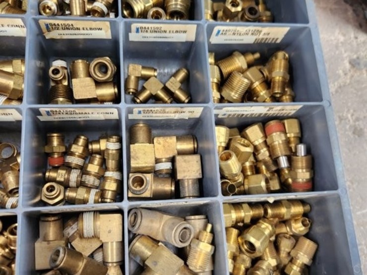 fastenal-parts-cabinet-&-contents-image-8