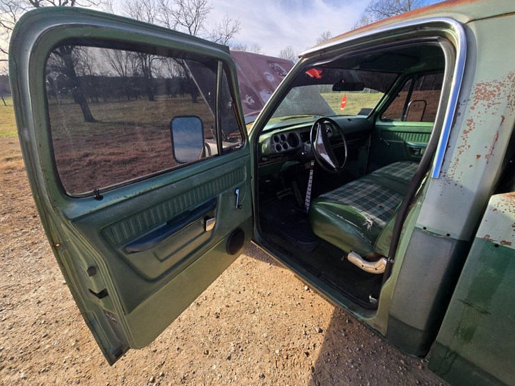 1977-dodge-150-image-32