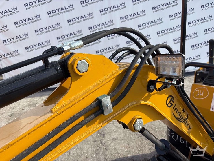 2026-cfg-industrial-h13r-mini-excavator-image-7