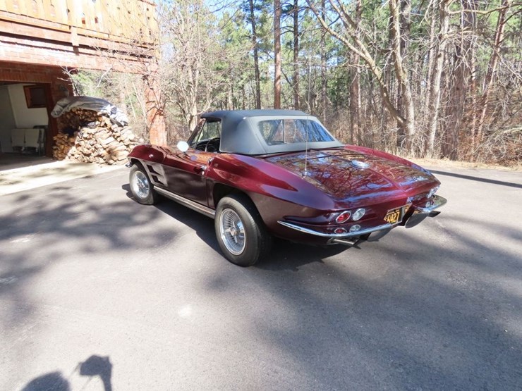 1964-chevrolet-corvette-stingray-roadster-image-35