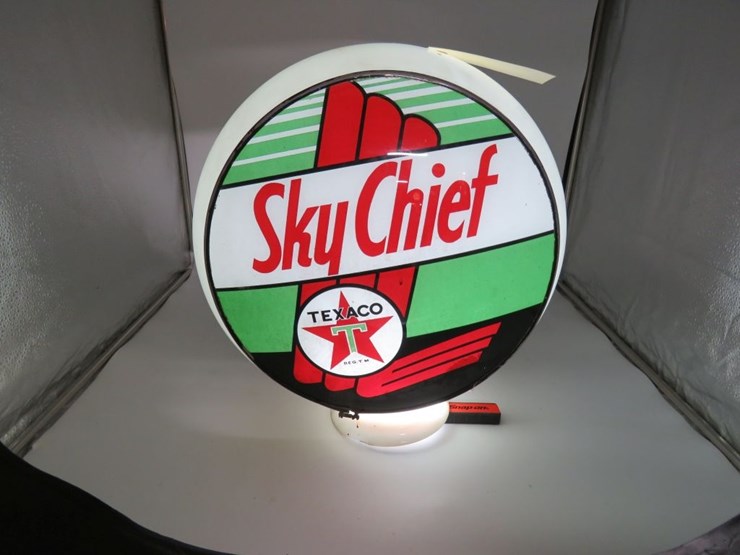 sky-chief-gas-pump-globe-image-1