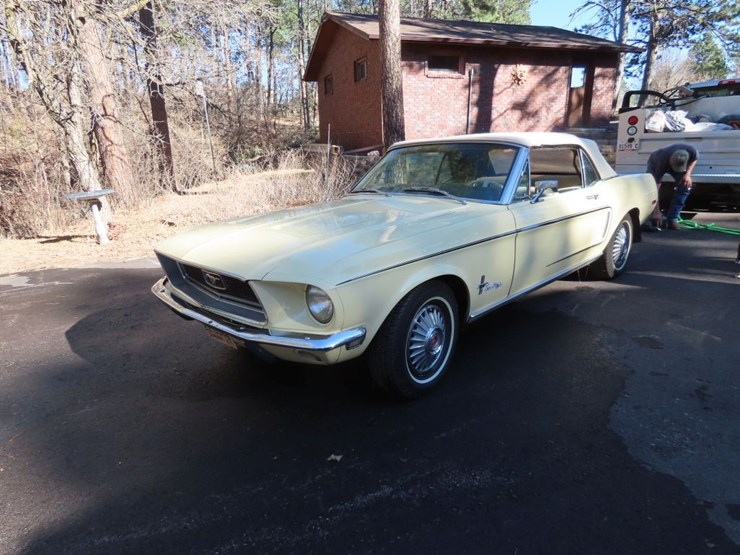 1968-ford-mustang-convertible-image-37