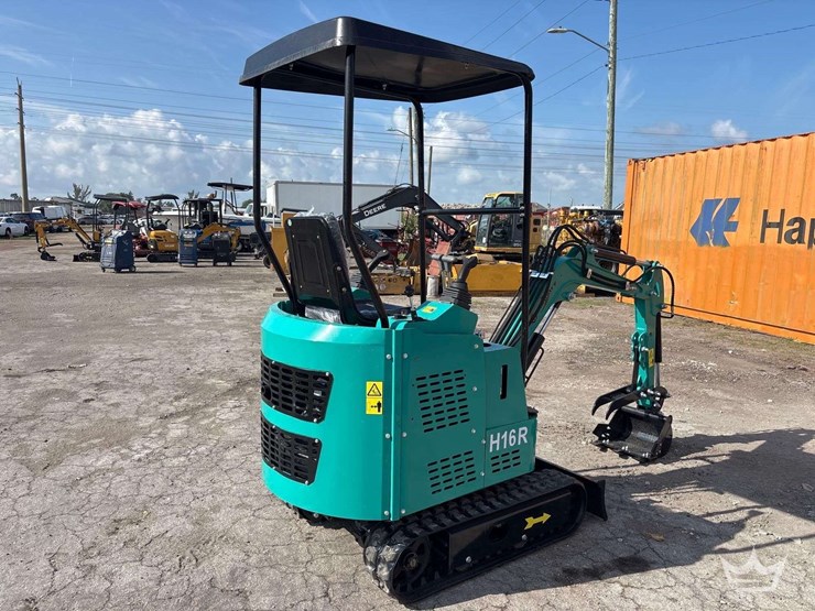 2026-cfg-industrial-h16r-mini-excavator-image-3