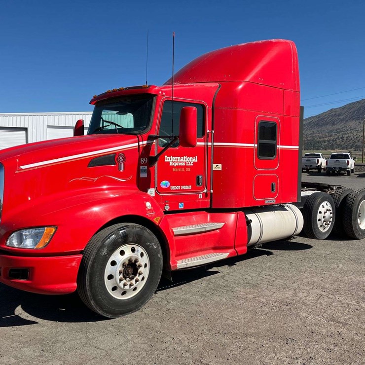 2013 KENWORTH T660