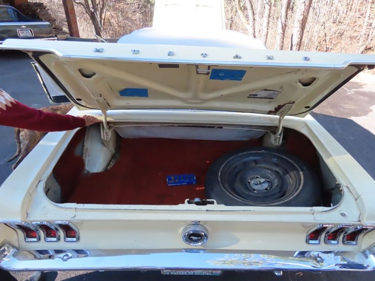 1968-ford-mustang-convertible-image-32