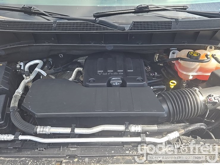 2022-chevrolet-1500-image-18