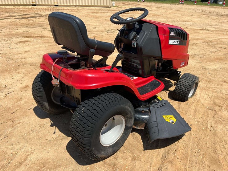 huskee-lt4200-image-3